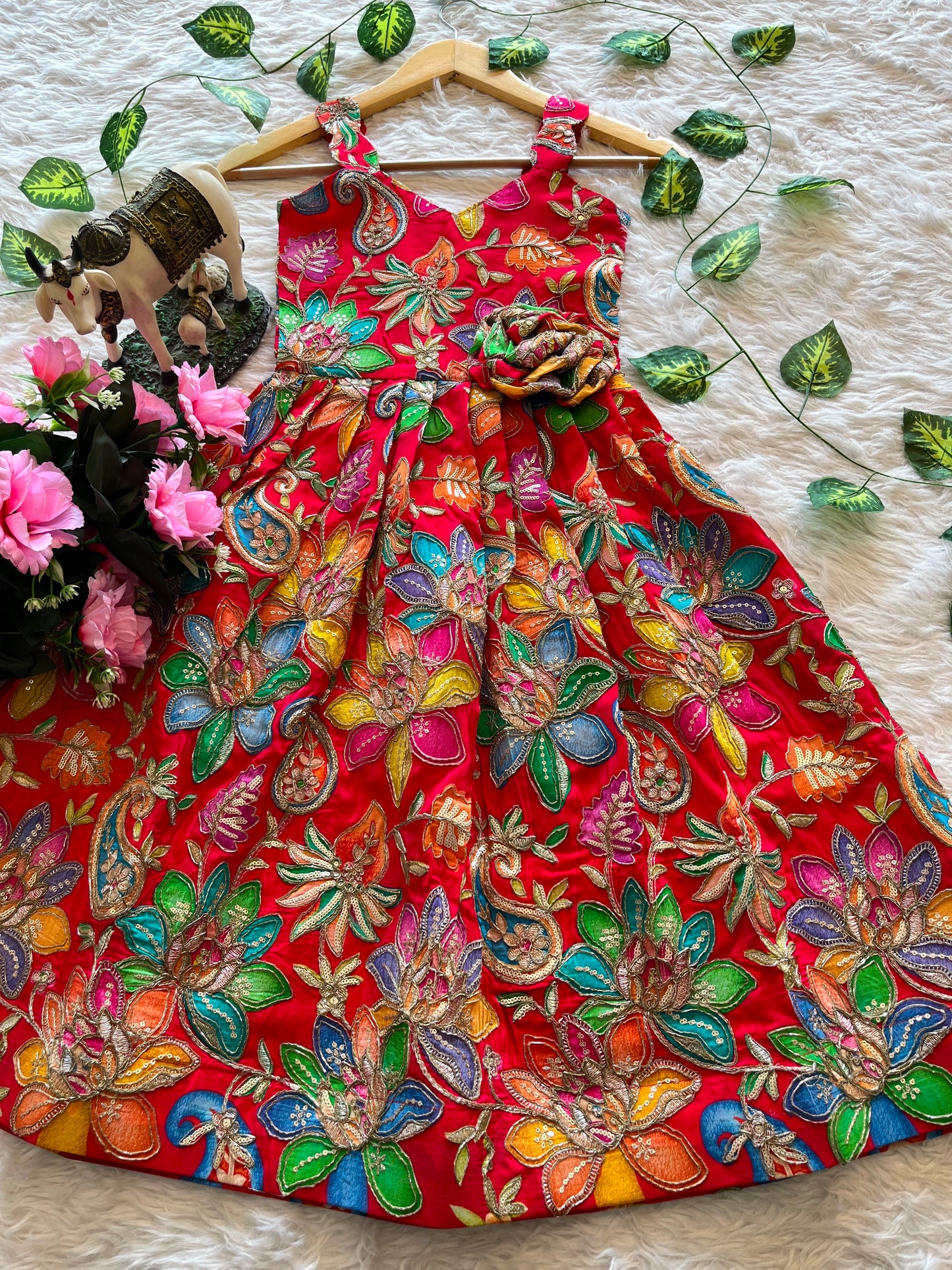 Position embroidery kids frocks