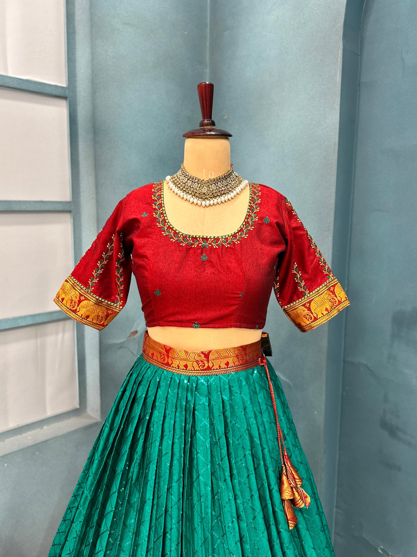 Fully stitched halfsaree