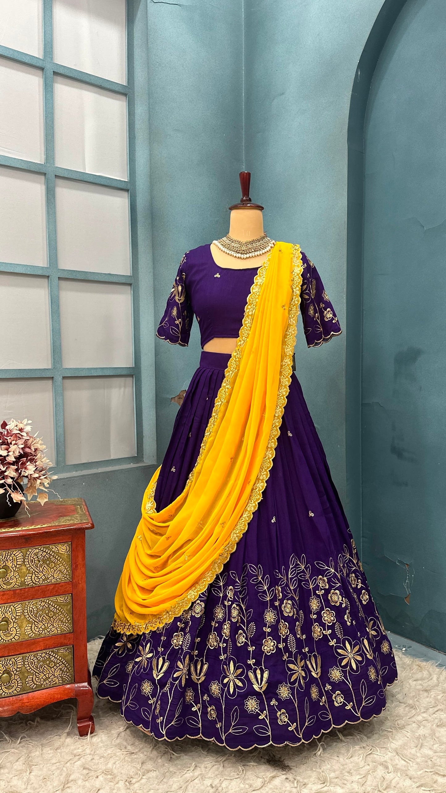 Fully stitched Halfsaree