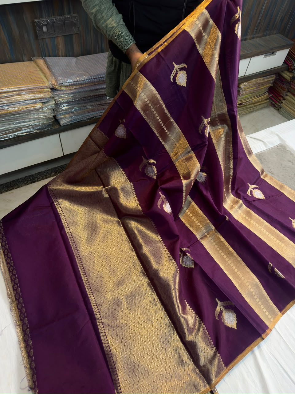 Banaras Rawww mango saree