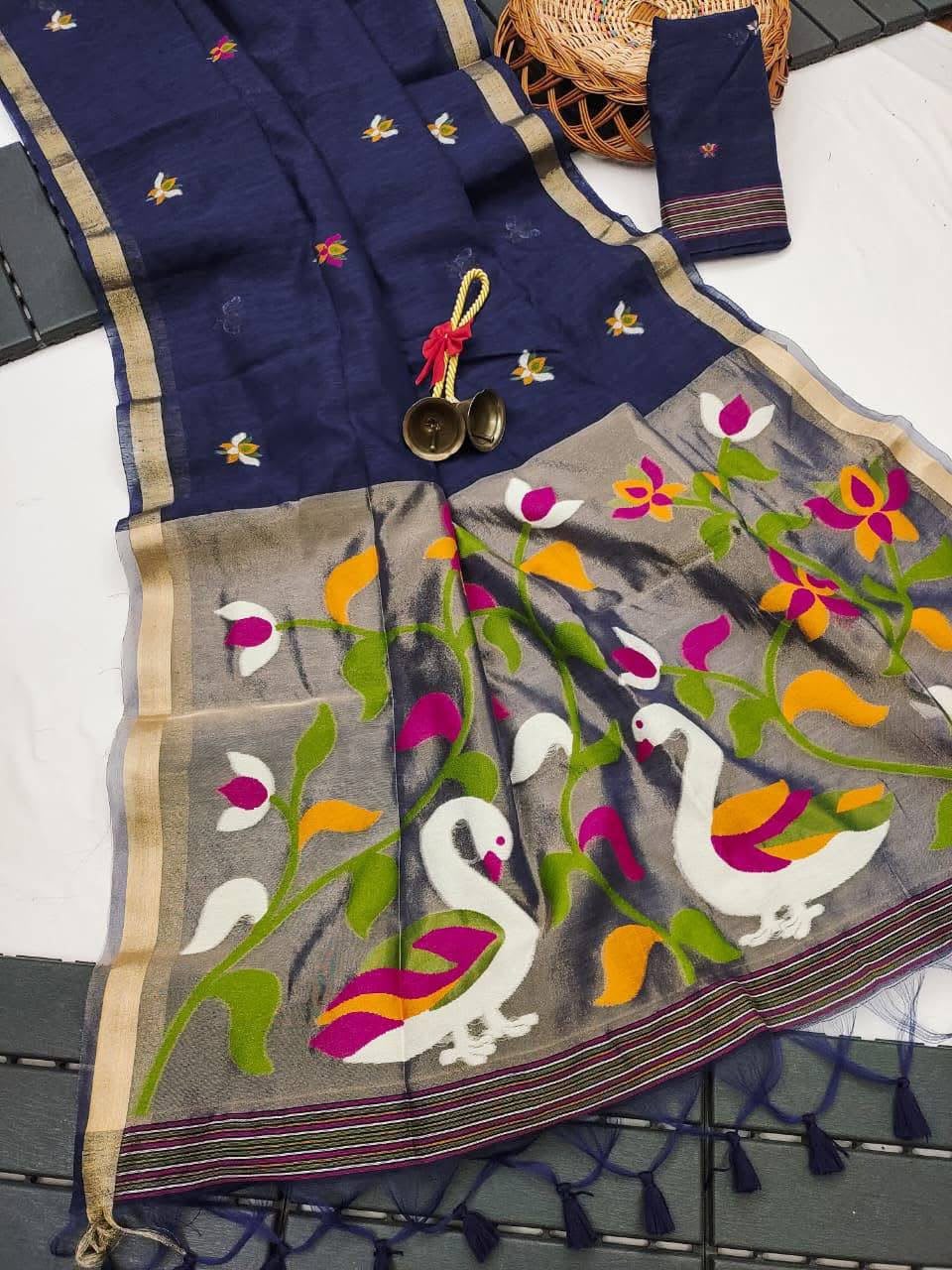 Jamdhani saree