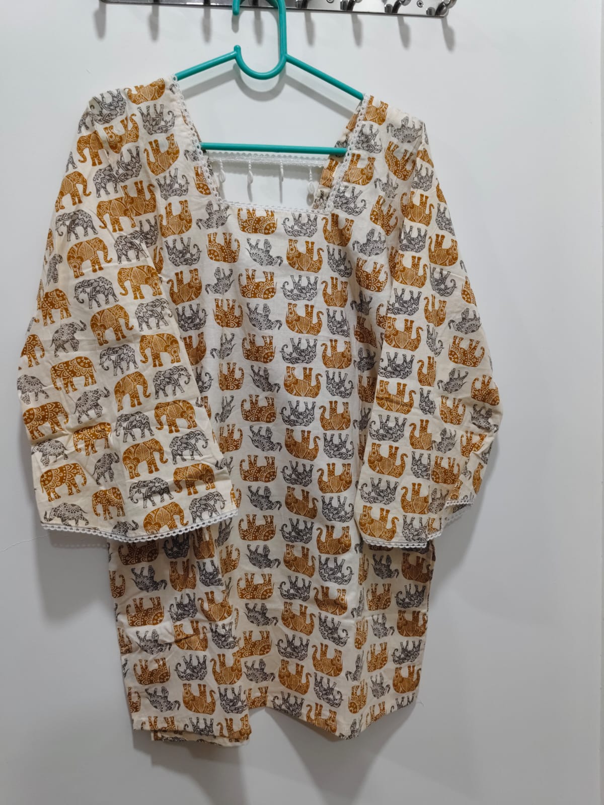 Short kurtis  M size offer