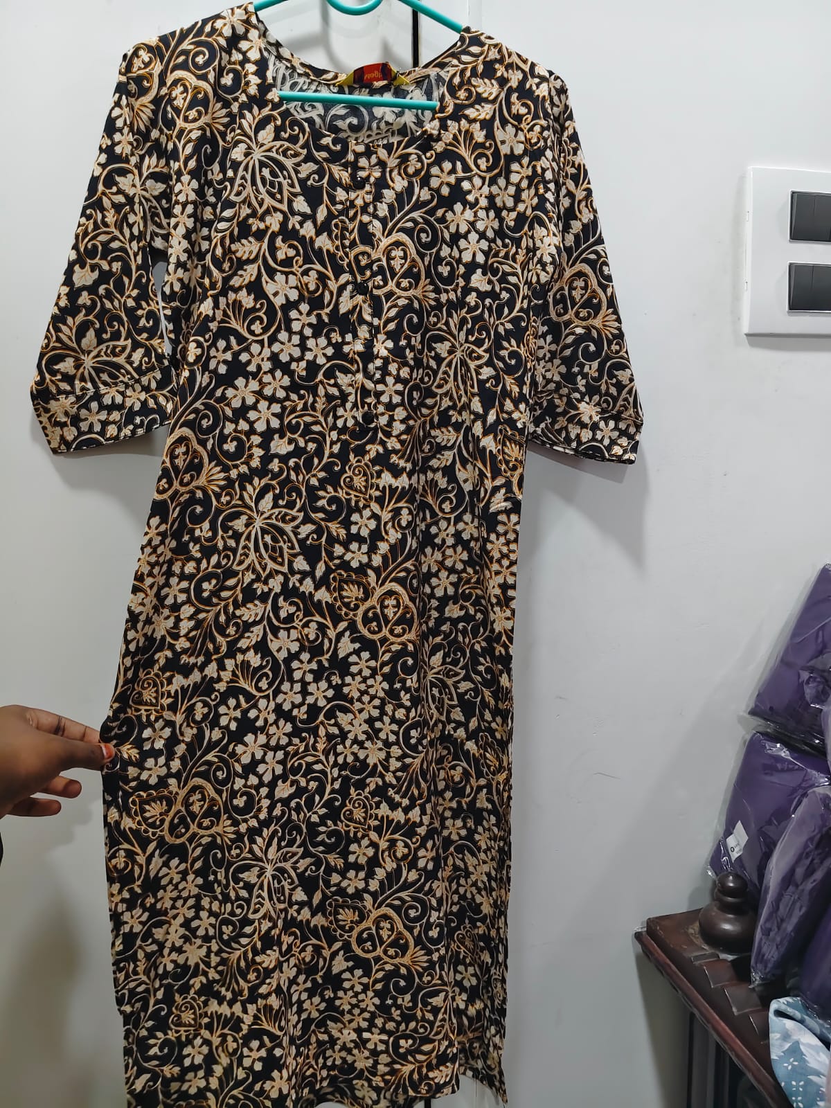 Straight cut kurtis offer
