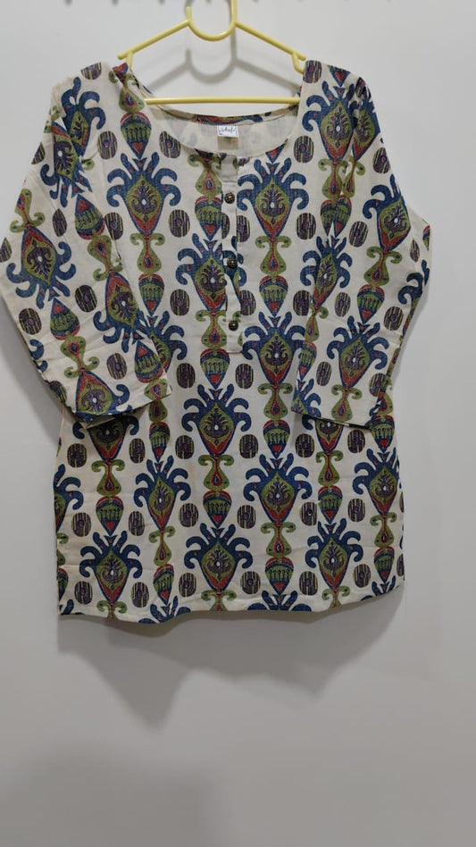 Short kurti L size offer