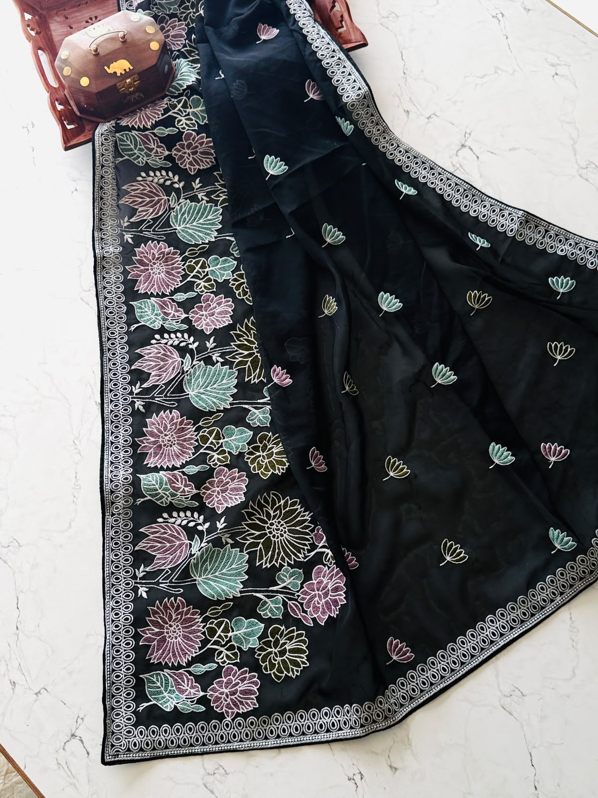 Heavy thread work saree