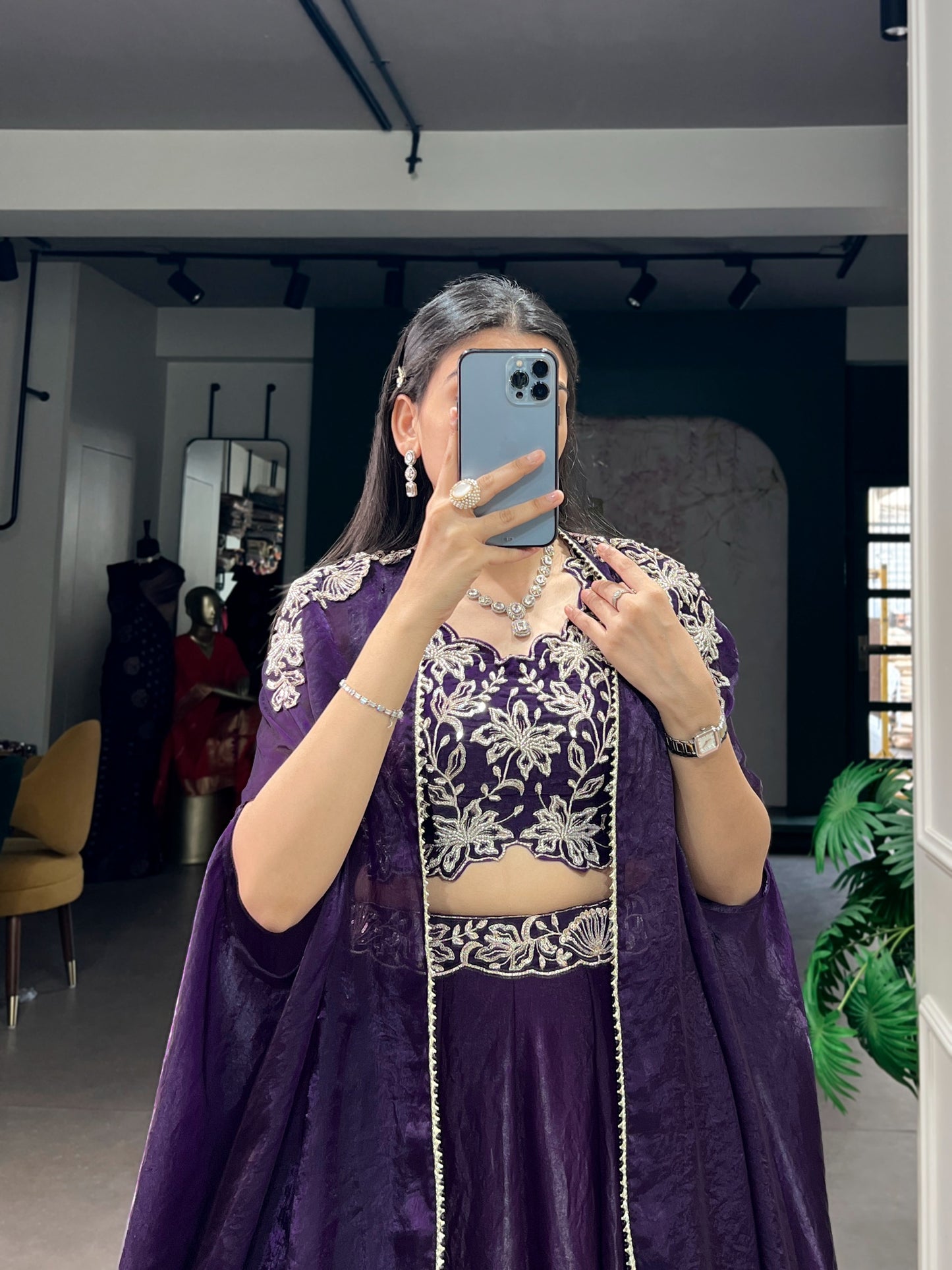 Indo westeren lehanga with cape