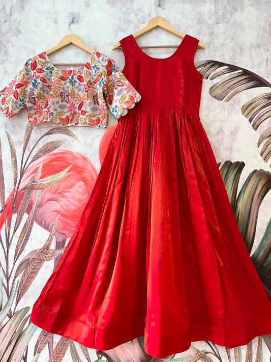 Tissue gown with position fabric coat