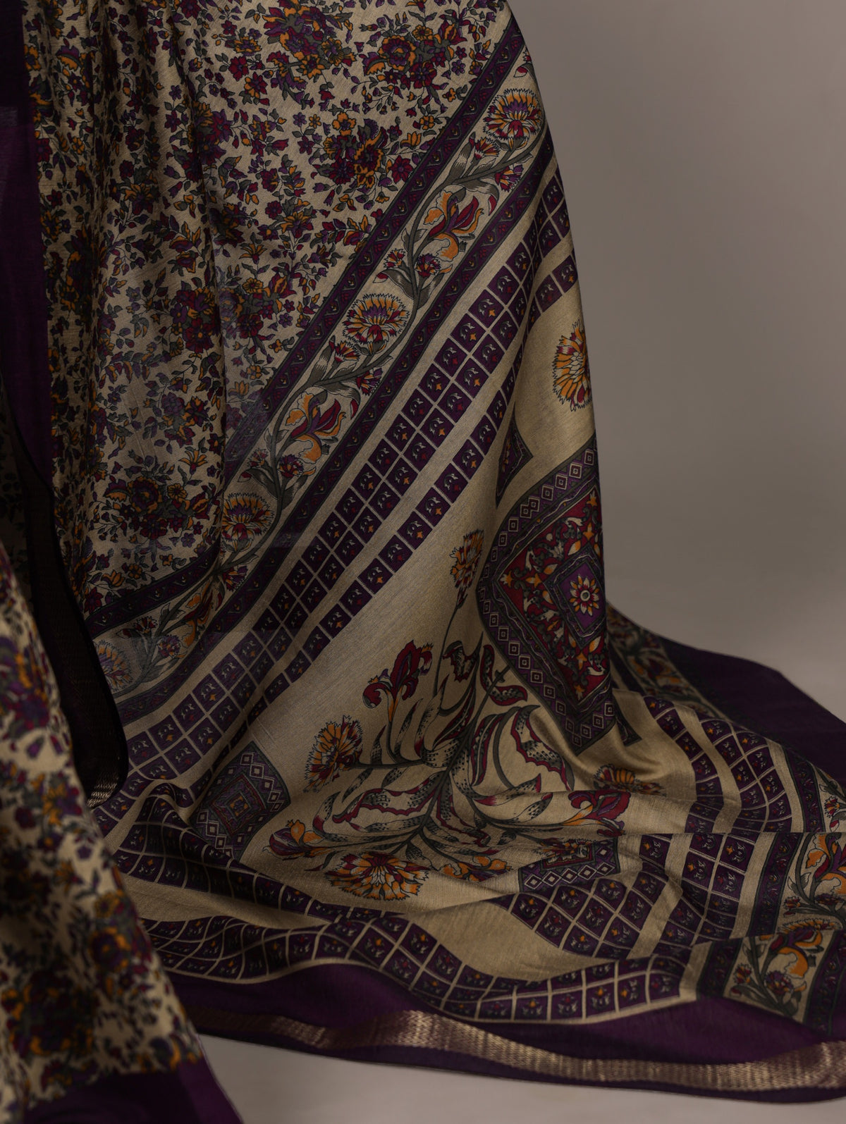 Simple and elegant saree